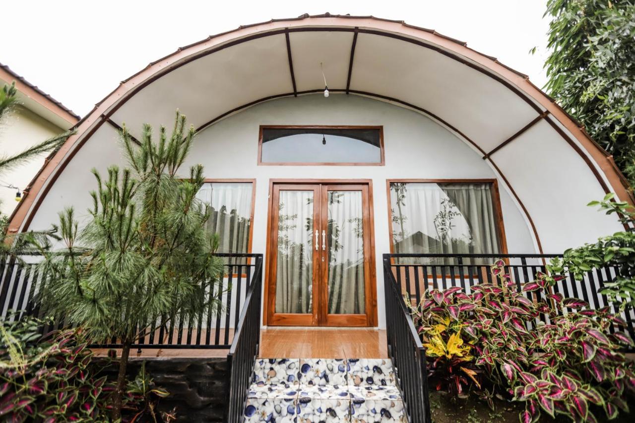 Miracle Signature Hills Ciater Exterior photo