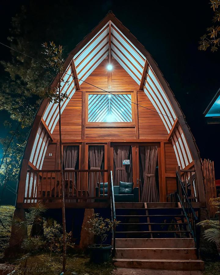 Miracle Signature Hills Ciater Exterior photo