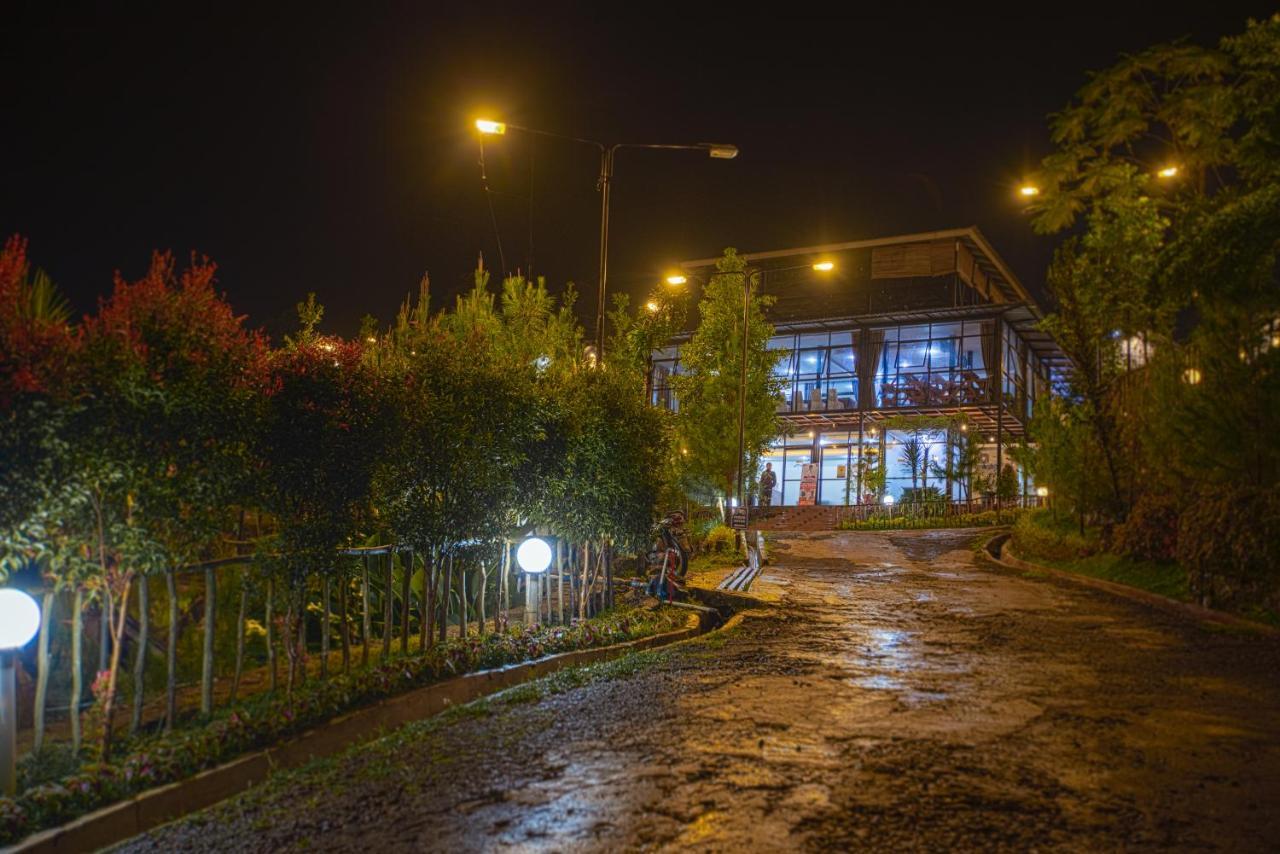 Miracle Signature Hills Ciater Exterior photo