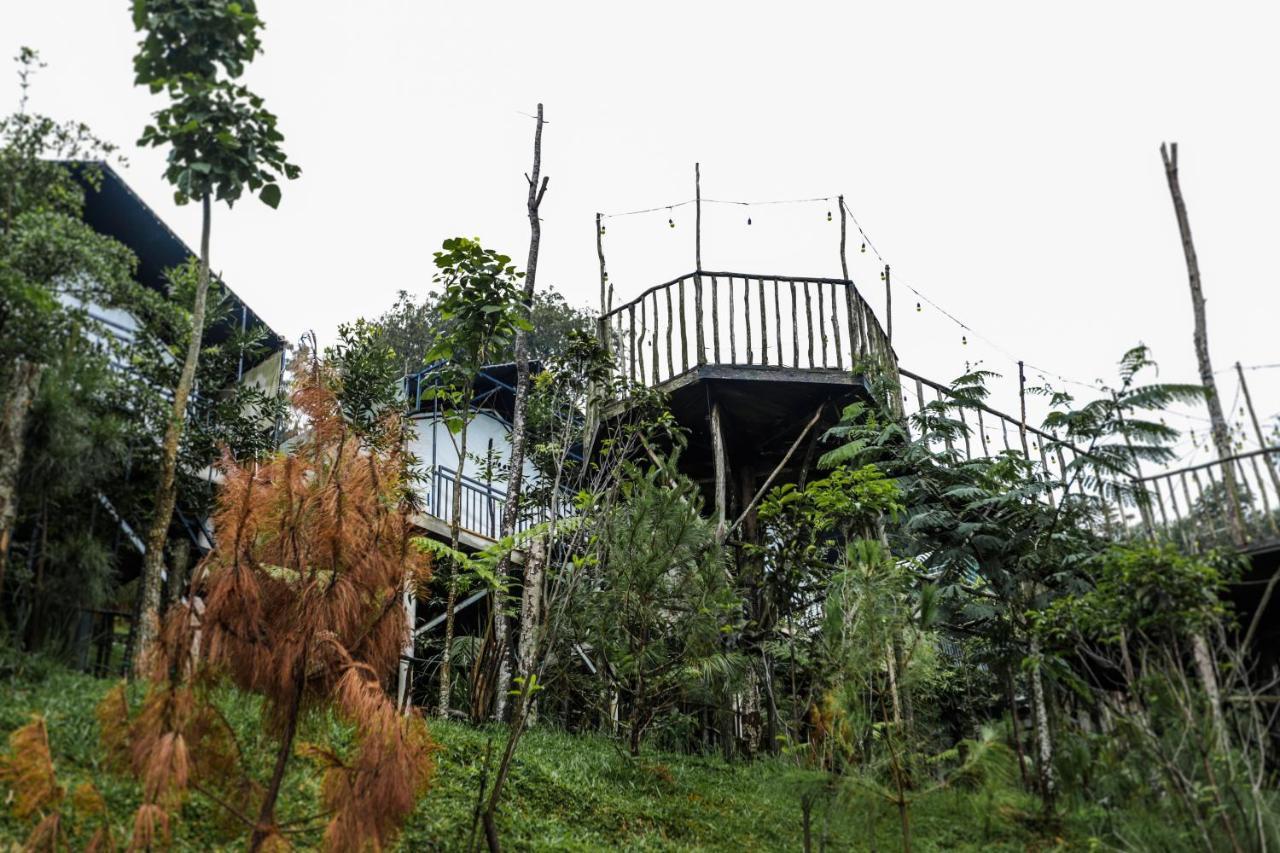 Miracle Signature Hills Ciater Exterior photo
