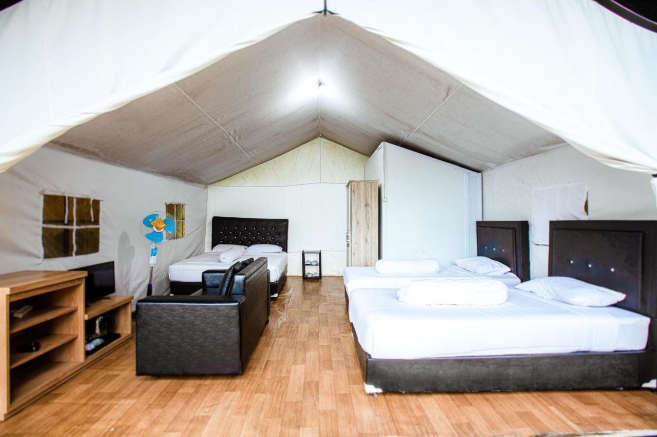 Miracle Signature Hills Ciater Exterior photo