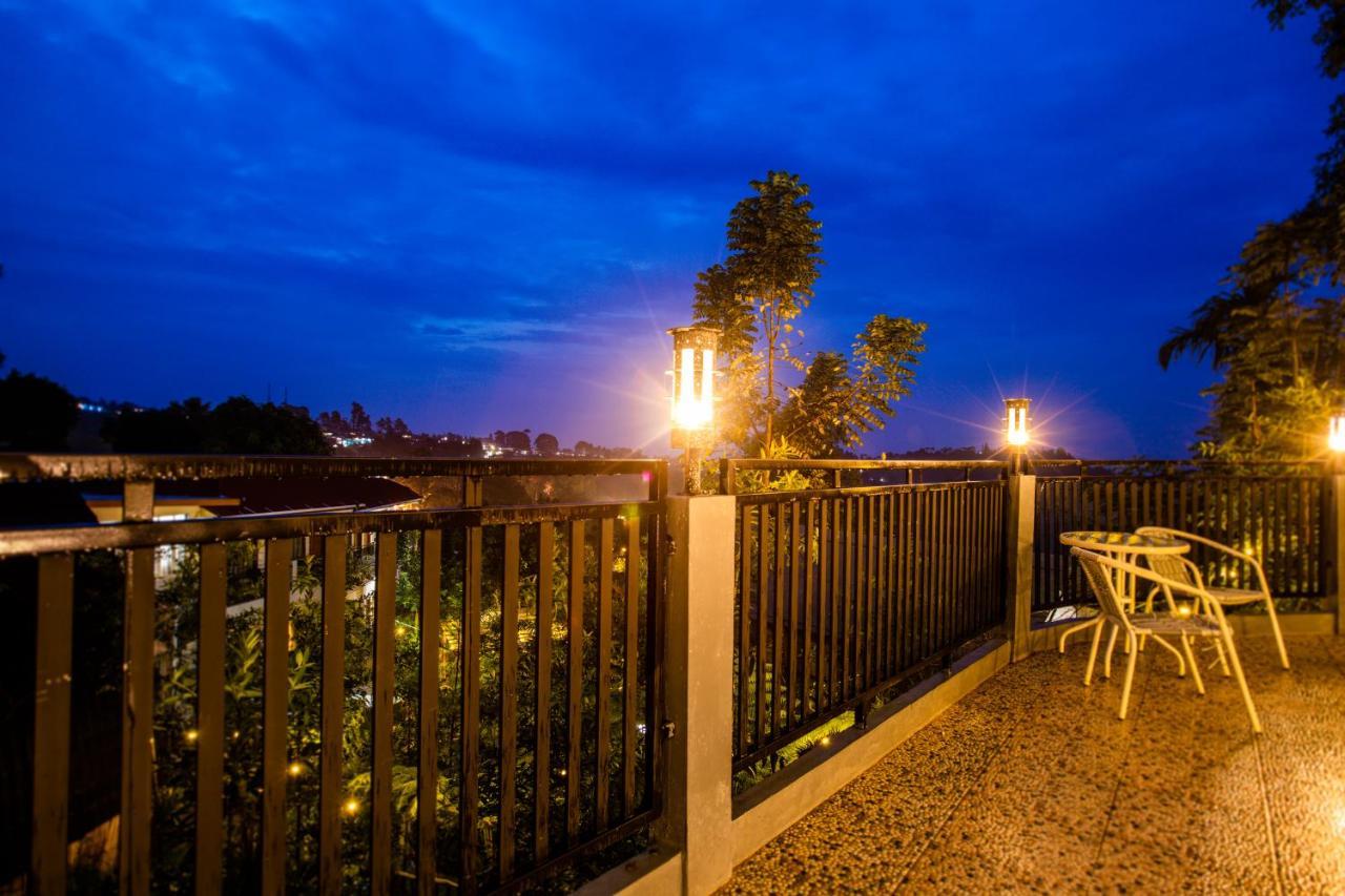 Miracle Signature Hills Ciater Exterior photo